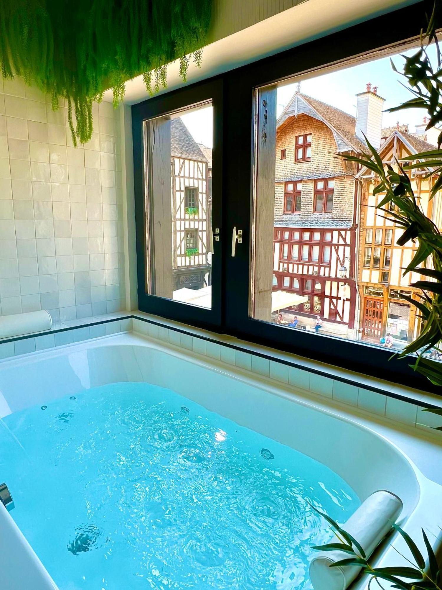 Spa Et Sauna Luxueux Hyper Centre トロワ エクステリア 写真